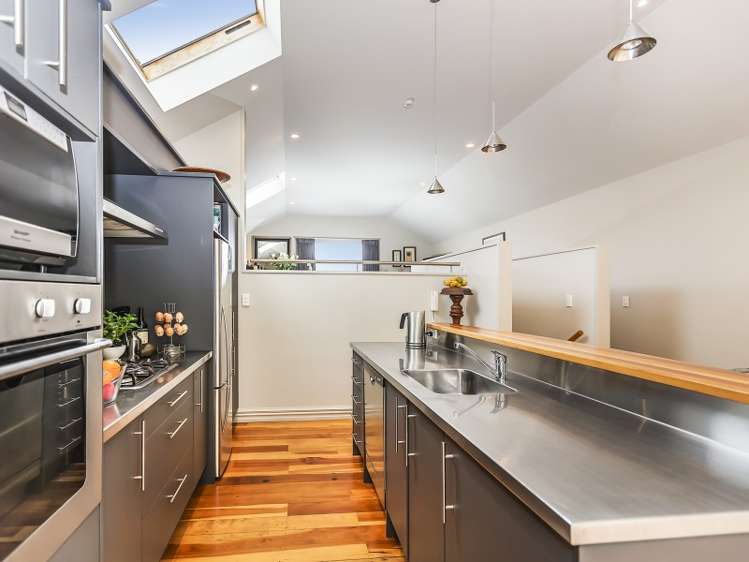 153h Grant Road Thorndon_5