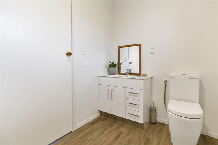 68 Mill Road Waimate_11