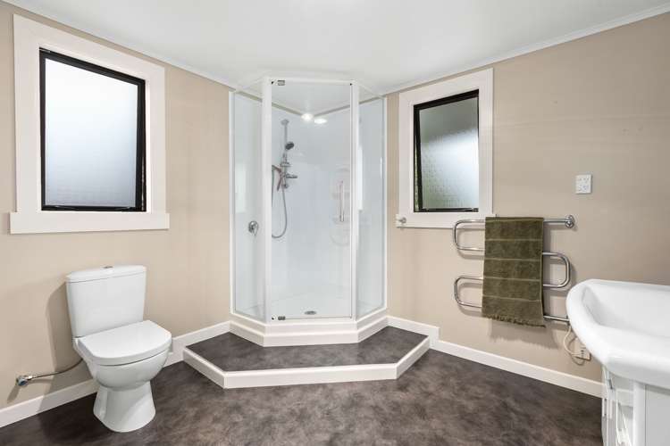 15b Lake View Road Waipukurau and Surrounds_12