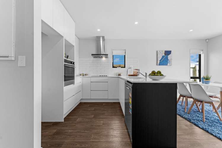 66 Matawhanga Drive Wattle Downs_5