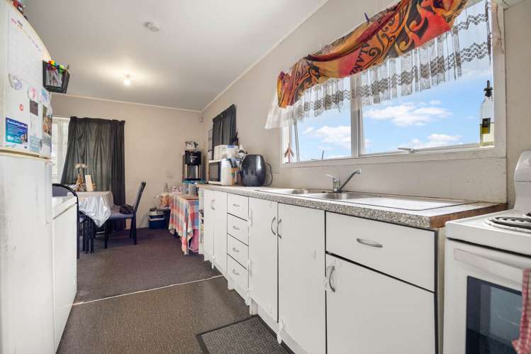 56 Molesworth Place Mangere_12