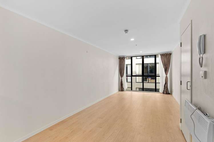 B503/176 Broadway Newmarket_10