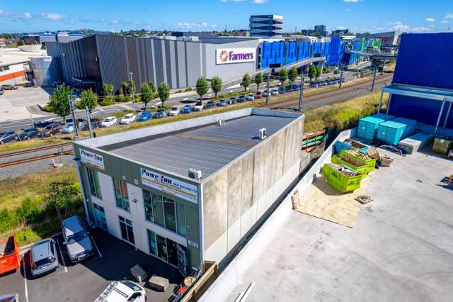 8/4 Clemow Drive Mount Wellington_3