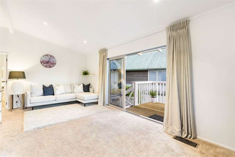 7 William Bayes Place Red Beach_5