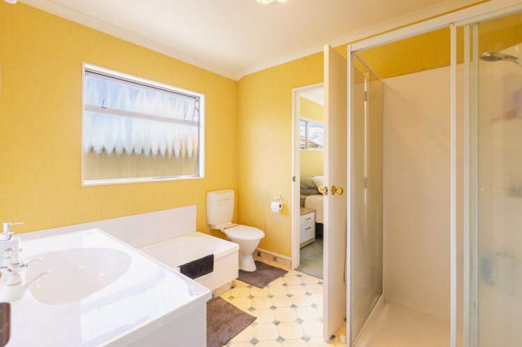 6 Ellerslie Place Taradale_7