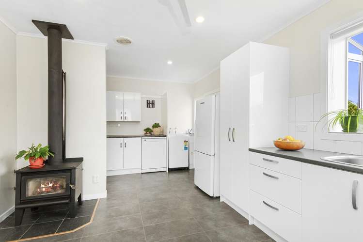 85 Bell Road Waiwhetu_7