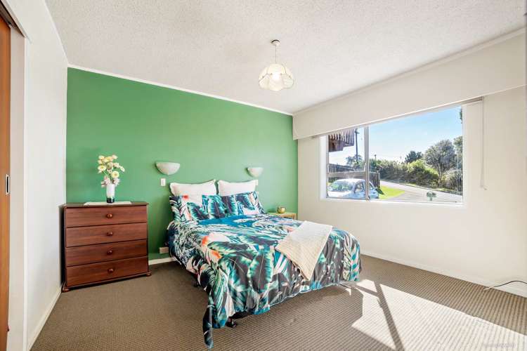 2/1a Girrahween Drive Totara Vale_9