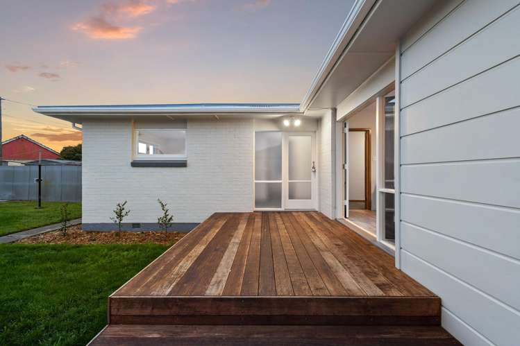 11 Ontario Place Wainoni_12