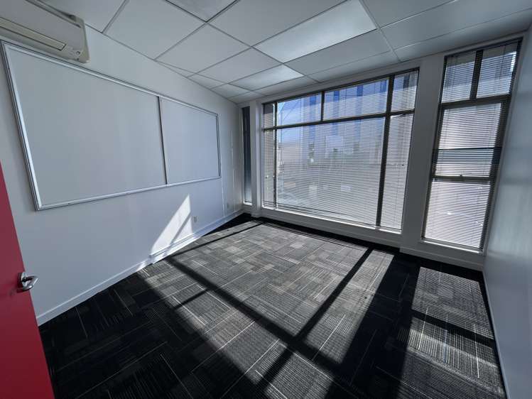 300 Moray Place Dunedin Central_4