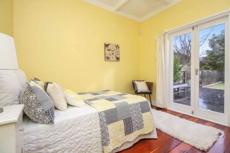 8 Parkhill Road Morningside_13