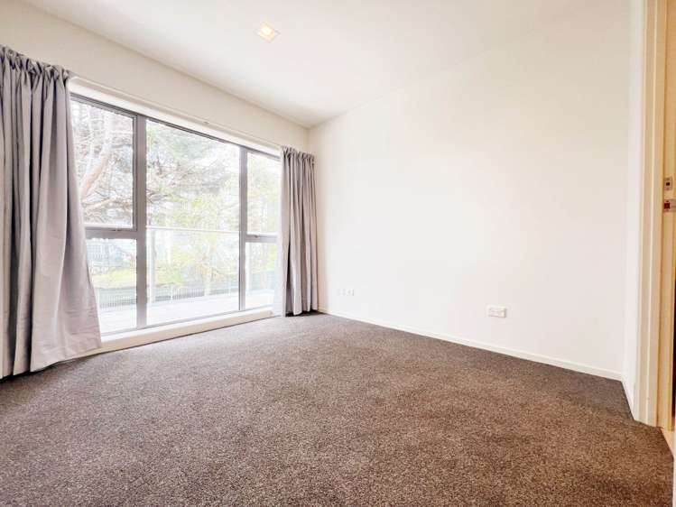 220/4 Wagener Place Mt Albert_11