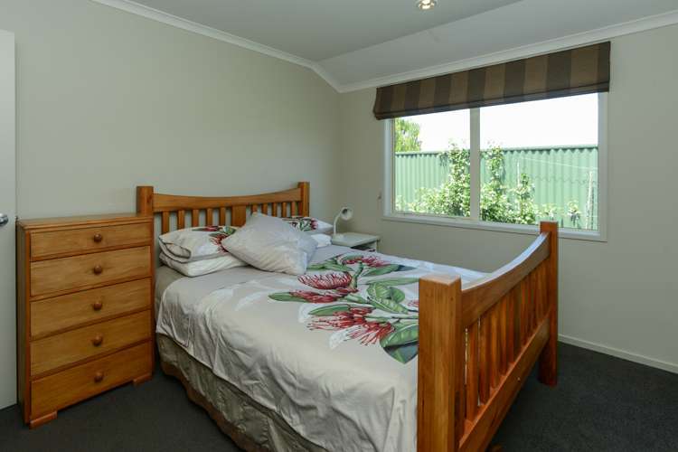 12 Anna Lane Raureka_12