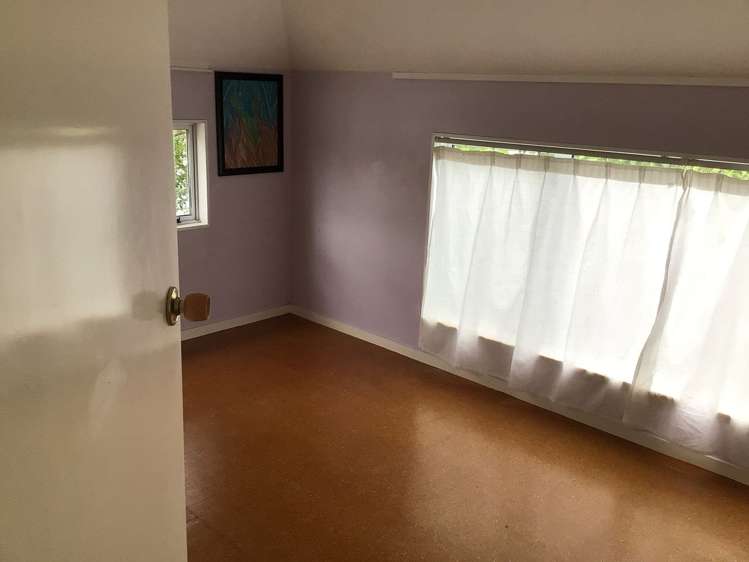 1a Ferryhill Road Epsom_8