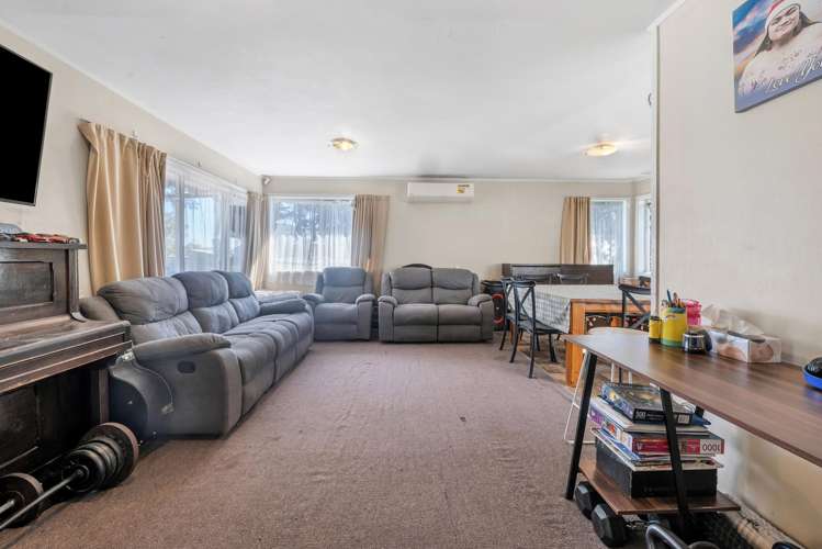 16 Vimy Place Mangere_1