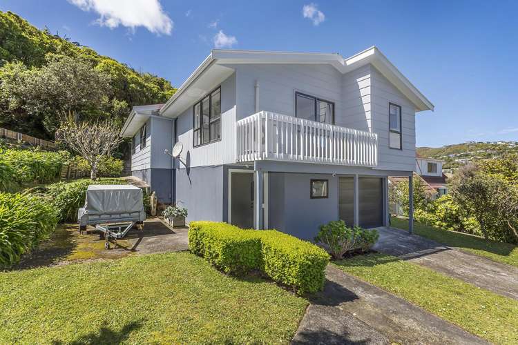 4 Percy Dyett Drive Karori_0