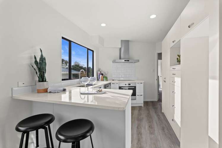 2/10 Juniper Road Sunnynook_6