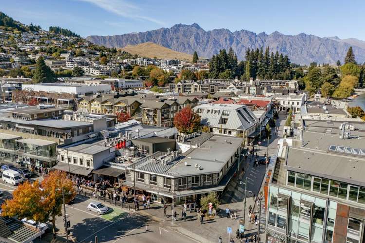 27-31 Rees Street Queenstown_11
