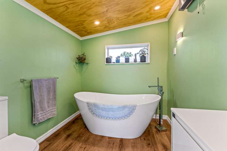 319 Union Street Milton_7