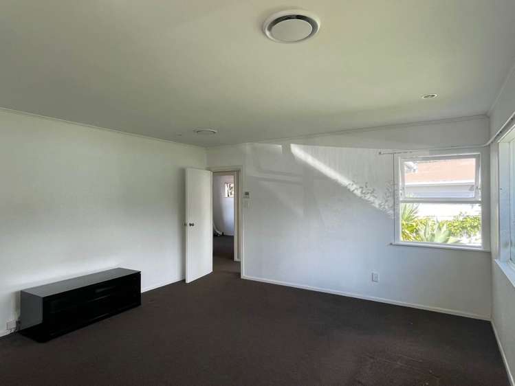 43 Hilling Street Titirangi_6