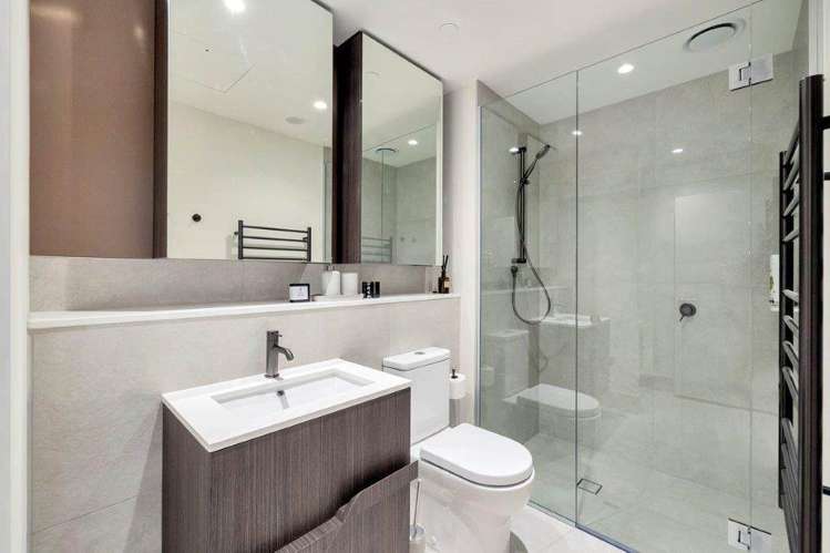 1607/10 Commerce Street City Centre_20