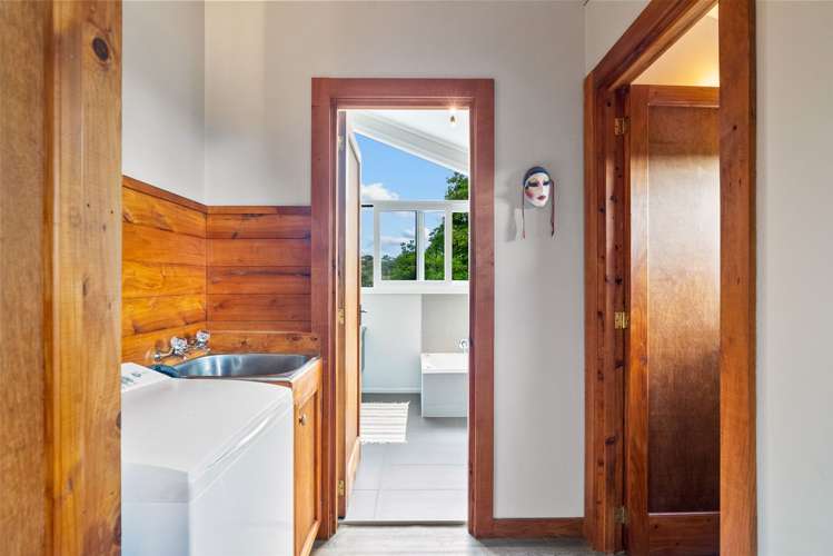 155 Riverside Drive Parahaki_13