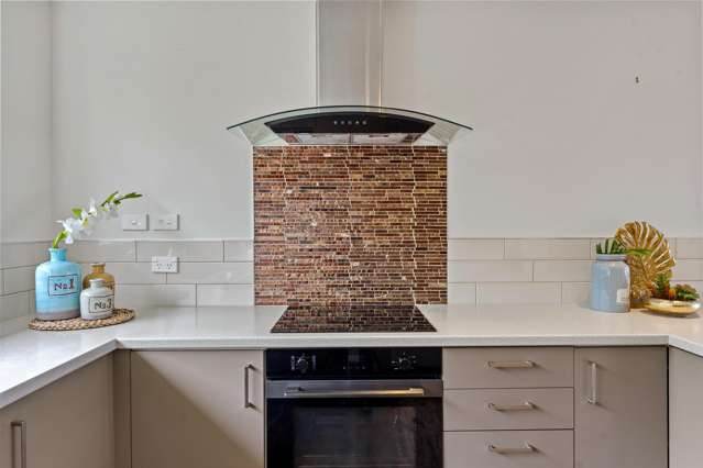 12 Towra Place Botany Downs_3