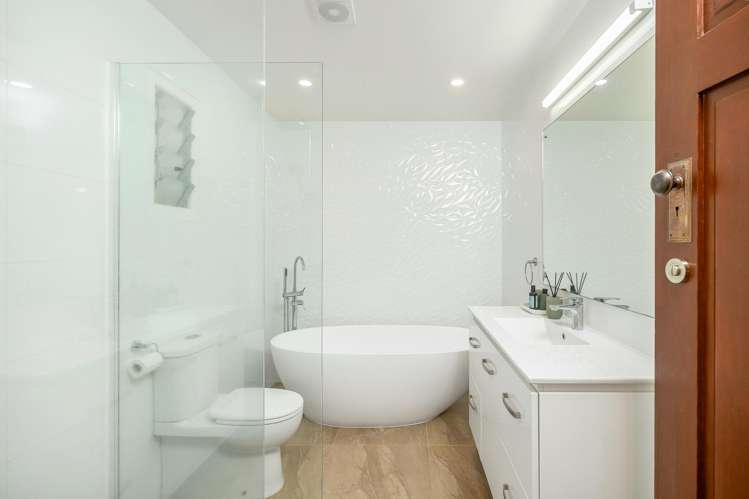 28 Harbutt Avenue Mount Albert_20