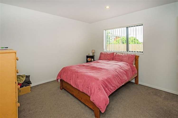 110b Royal Road Massey_6