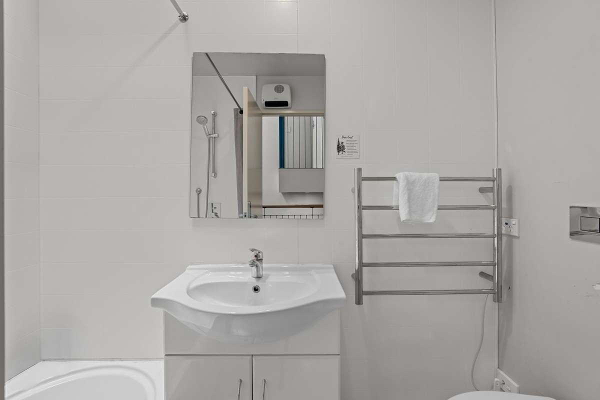 13/1066 Frankton Road_4