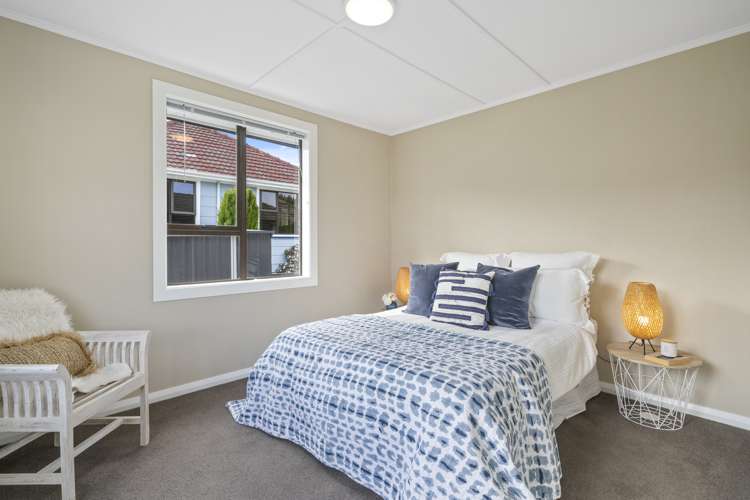 108 Strand Crescent Naenae_6