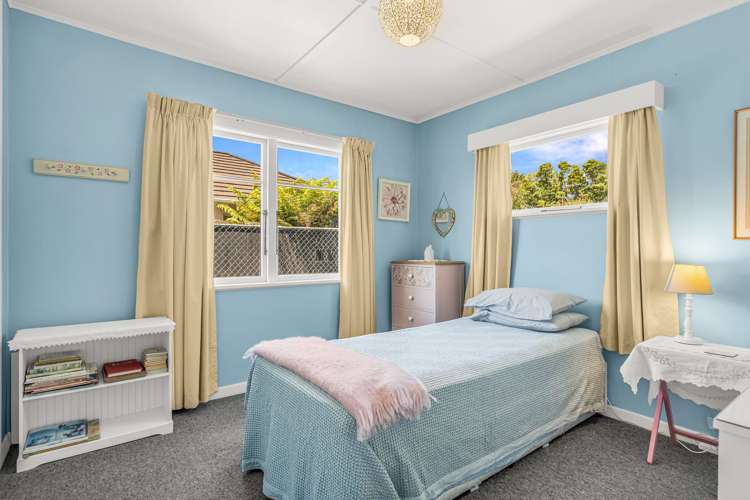 4 Manson Avenue Stoke_11