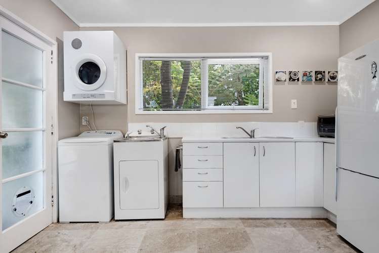 42a Masterton Road Rothesay Bay_16