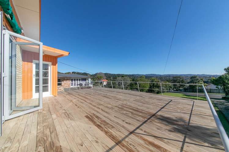 27 Highland Avenue Titirangi_17