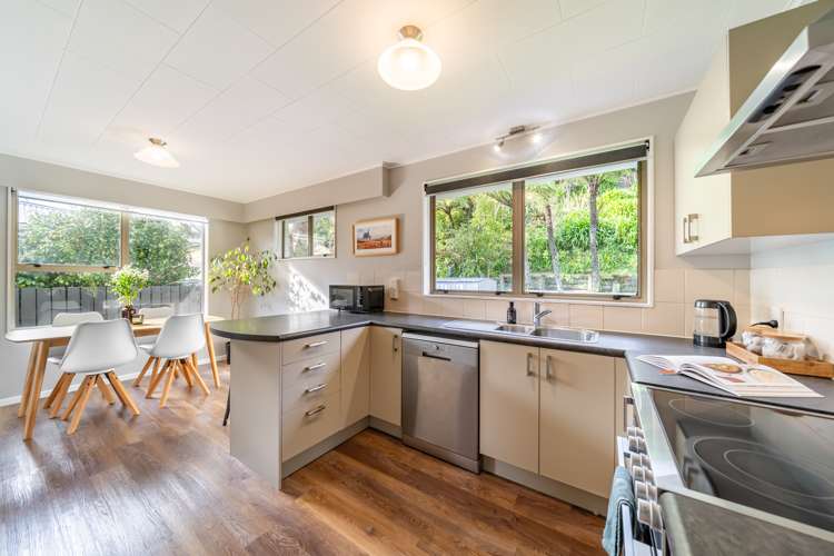 60 Waipounamu Drive Kelson_9