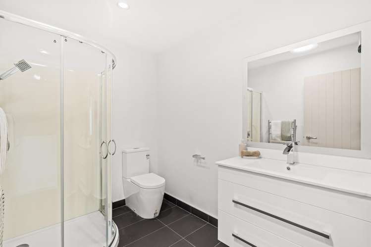 2/372 Worcester Street Linwood_8