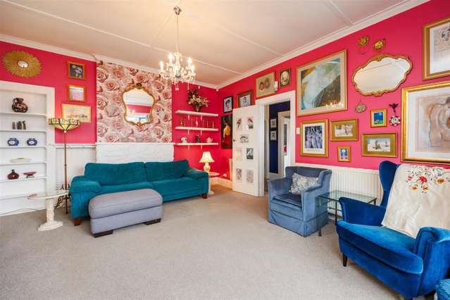 TEAM LEWIS - VIBRANTLY GROOVY TO GET YOUR VIBE ON