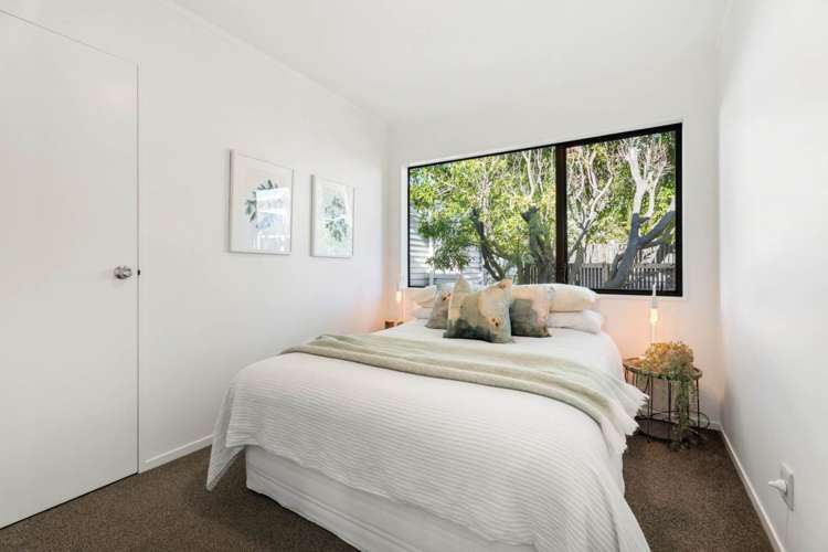 2/14 Abbotts Way Remuera_11