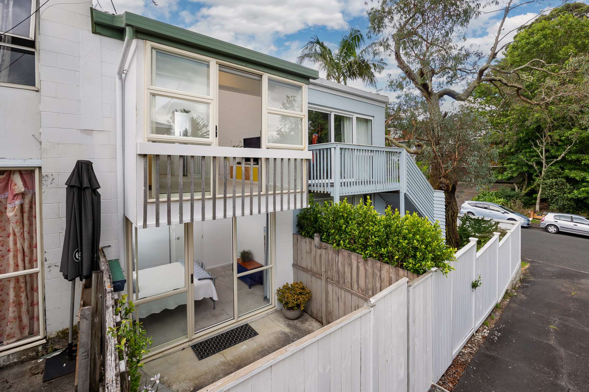 2/27 Don Croot Street Morningside_0