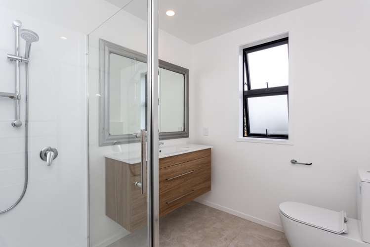 1/69 Target Road Totara Vale_11