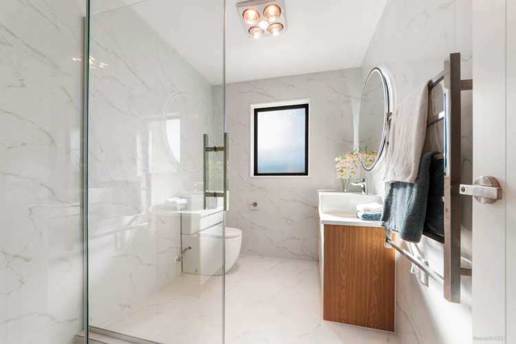 8 Knockanara Drive Flat Bush_13