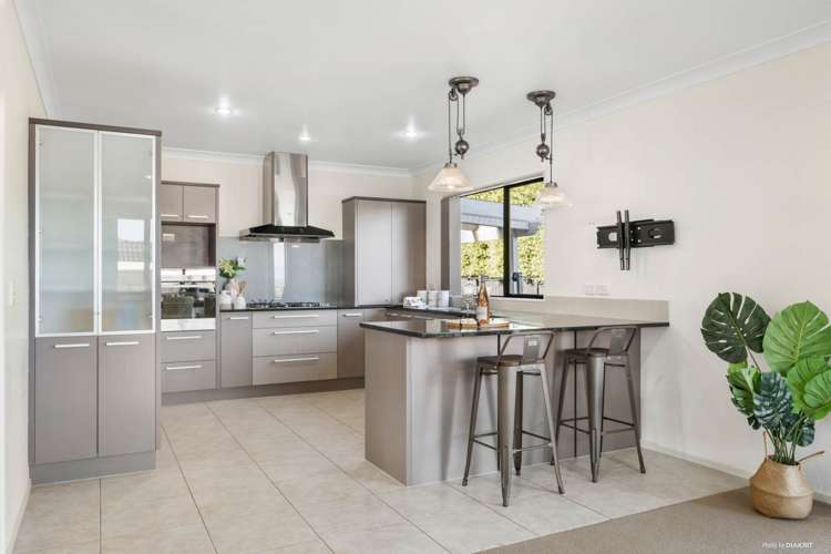 5 Terrasini Drive Flat Bush_5