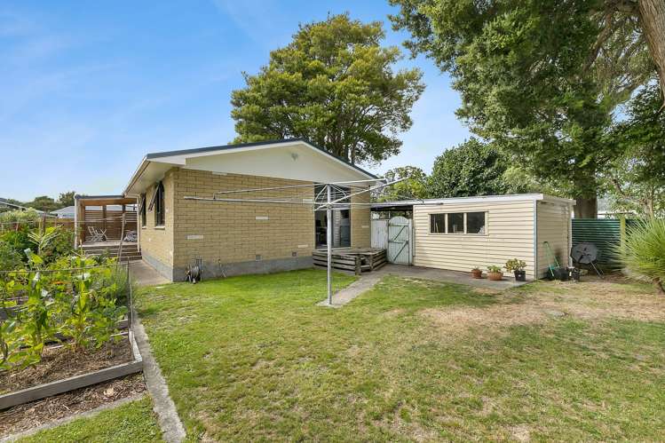 8 Kentucky Street Totara Park_19