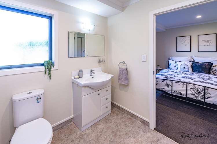 15 Flemington Road Aramoho_19