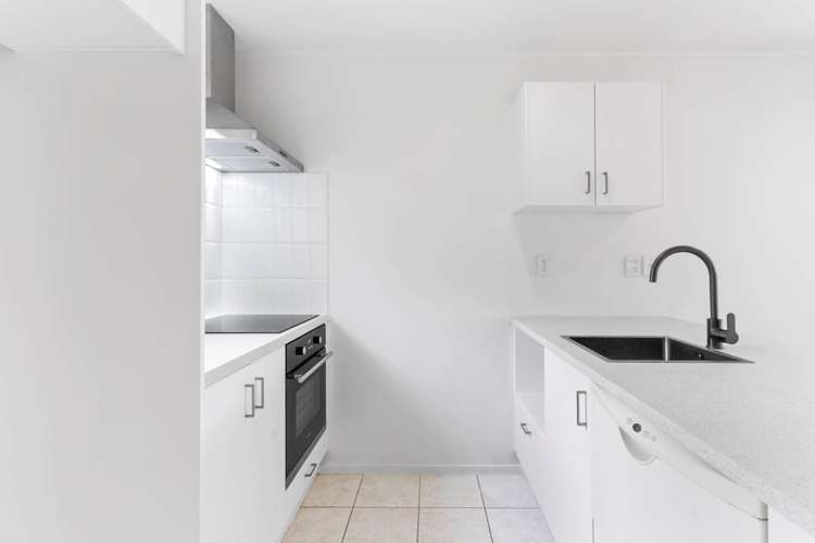 H6/20 Ian Marwick Place_2