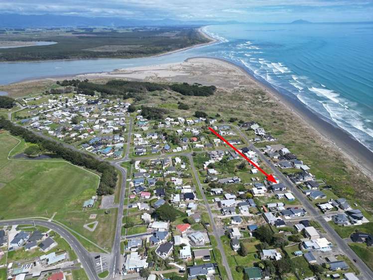 17 Marine Parade Foxton Beach_49