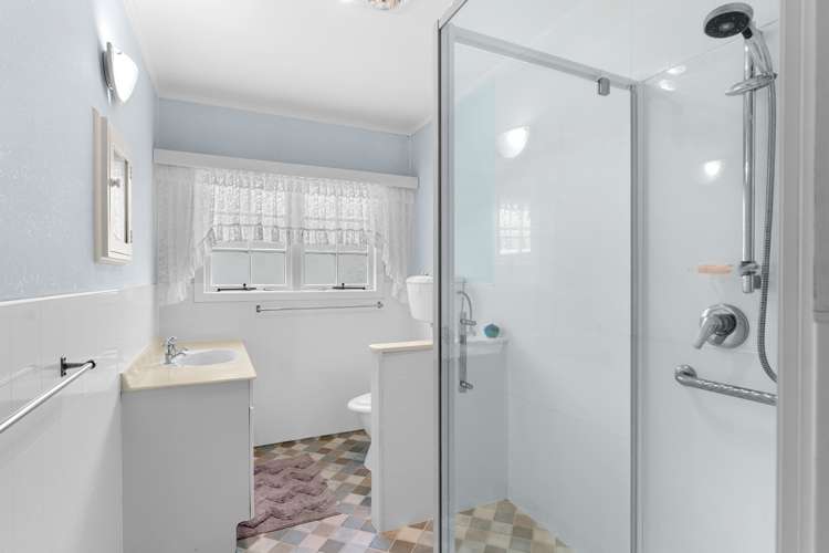 8 George Point Road Onerahi_12