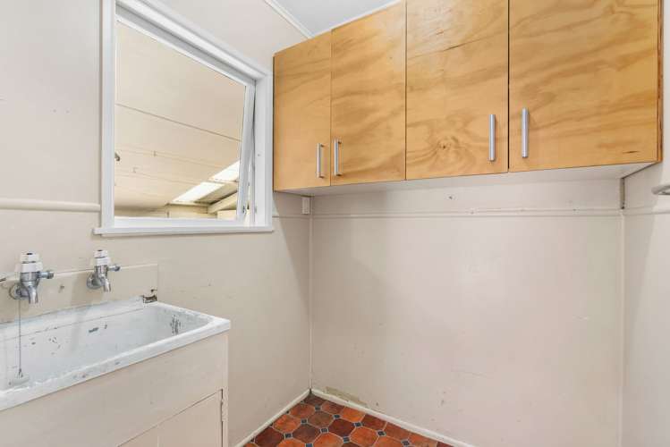 44 Hilltop Avenue Morningside_19
