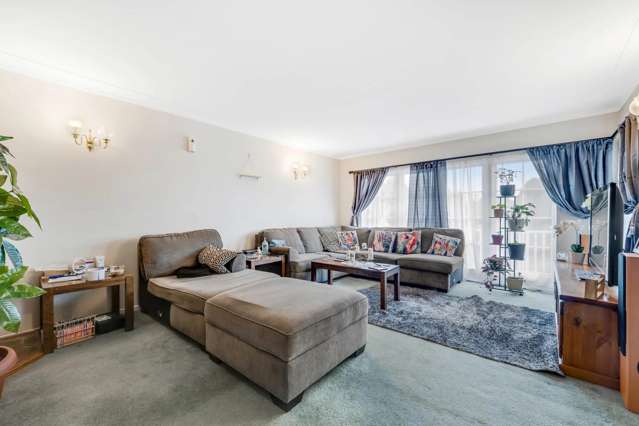 11 Fratley Avenue Farm Cove_1