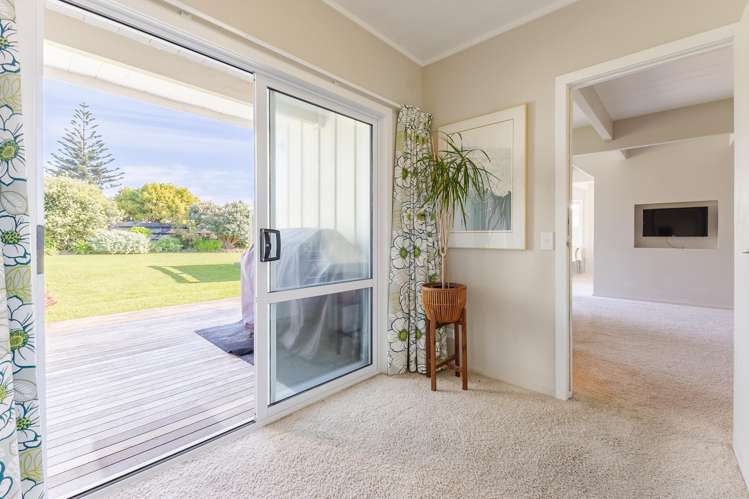 115 Field Way Waikanae Beach_5