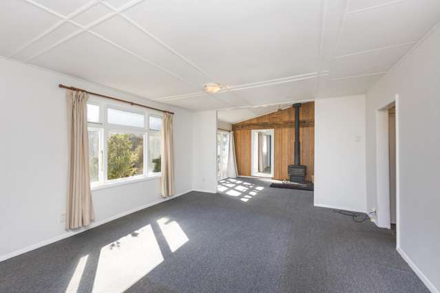 25 Raukawa Street Himatangi Beach_2